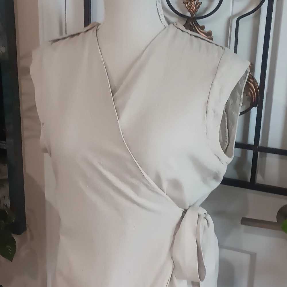 CARUSO Linen Blend Asymmetrical True Wrap Sleeveless Vest Size Medium - Picture 2 of 9